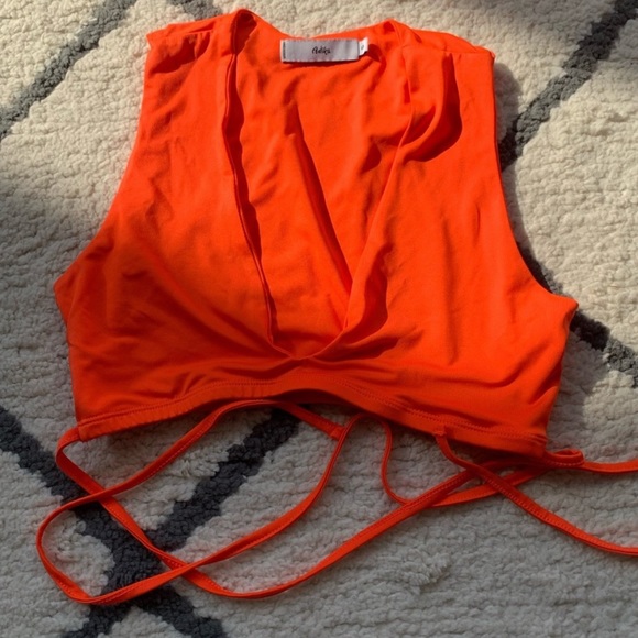 - New with tags shirt - Picture 1 of 2